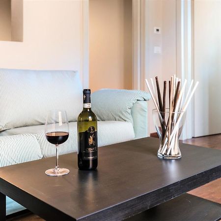 Hostly - La Pera Suite Apartment - 2 Bedrooms, Full Center Πίζα Εξωτερικό φωτογραφία