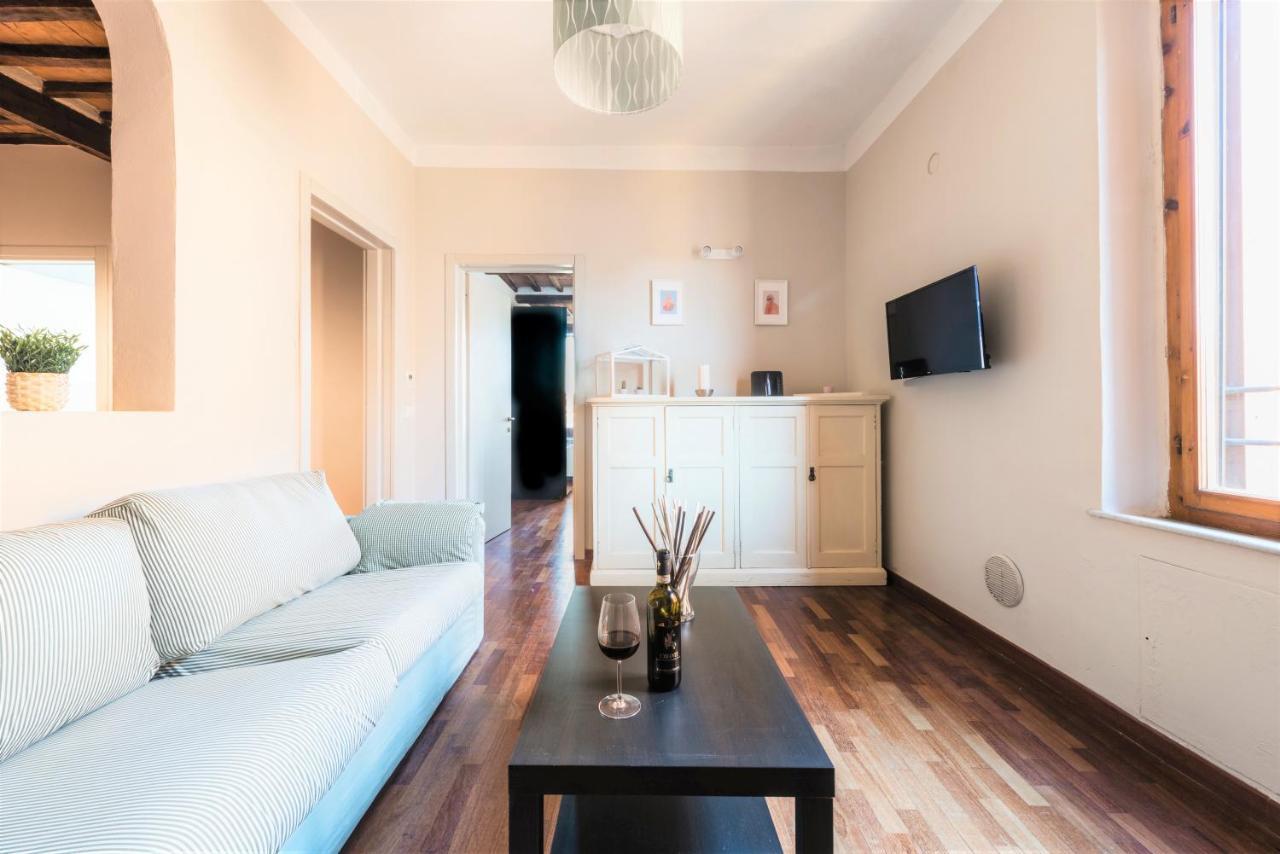 Hostly - La Pera Suite Apartment - 2 Bedrooms, Full Center Πίζα Εξωτερικό φωτογραφία
