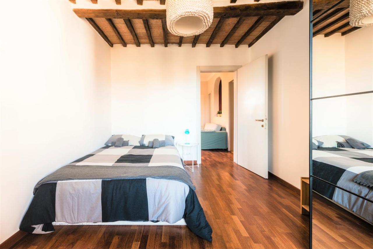 Hostly - La Pera Suite Apartment - 2 Bedrooms, Full Center Πίζα Εξωτερικό φωτογραφία
